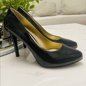 Gently loved Christian Siriano Black Heels